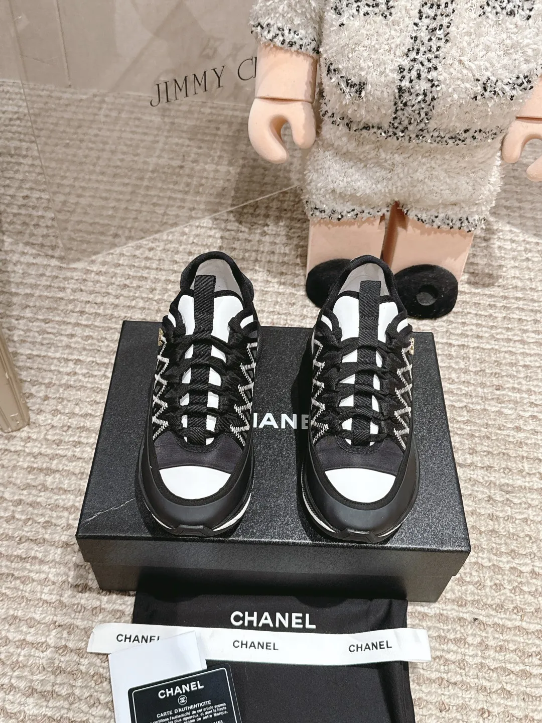 Factory price: 640💰Chanel Chanel dad shoes, for men and women - top casual sports shoes in the counter. This classic design; the upper is electro-embroidered with a variety of techniques; the outsole is fashionable and sporty; it is unusual to incorporate a variety of color matching elements... The diversified mix and match is very good-looking and versatile, and can be used for leisure, fashion, sports and outdoor... ꫛꫀꪝ Go➫ Material: ❶Upper used: Original imported first-layer silk cowhide + original waterproof cloth + original first-layer cowhide ❷Inner lining: original sheep lining ❸Outsole based on: original T men's shoes 💰U combination outsole Counter boutique packaging complete set for women, code number: 35–41 (customized 40, 41)